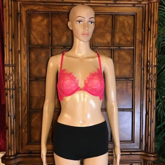 Victoria's Secret 'Very Sexy' Lace Tback Demi Bra - Picture 3 of 13